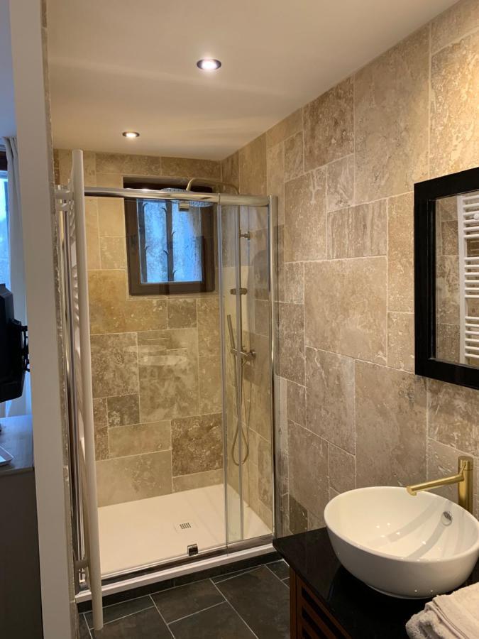La Bonbonniere Gite De Charme Avec Jacuzzi Malaucene Exterior photo